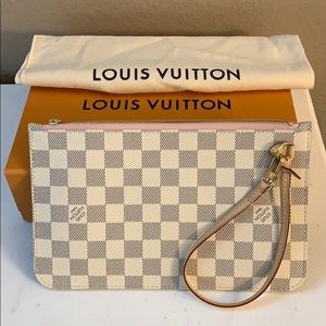 Authentic Louis Neverfull GM pouch - Azur